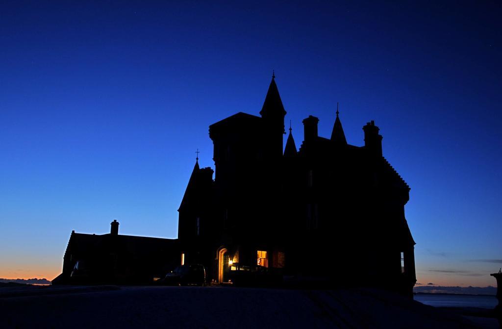 Glengorm Castle Bed & Breakfast โทเบอร์โมรี ห้อง รูปภาพ